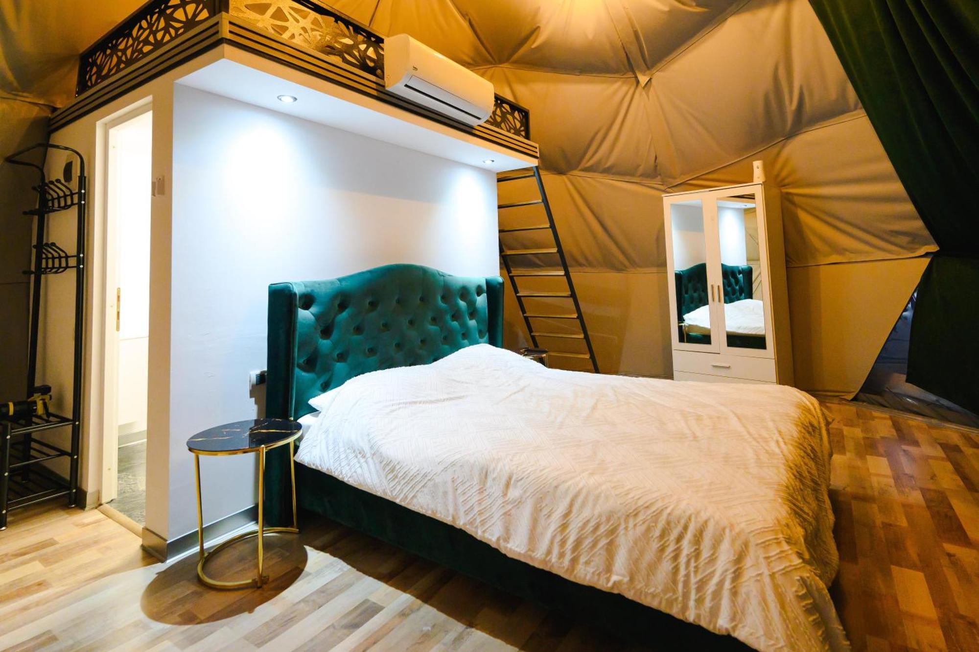 Sun Garden Glamping Domes Hotel Călimăneşti Kültér fotó